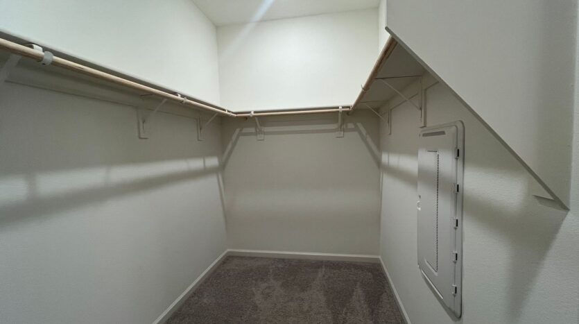 4712 Sussex Ave - Clovis - California - 3 bed, 2 bath rental property