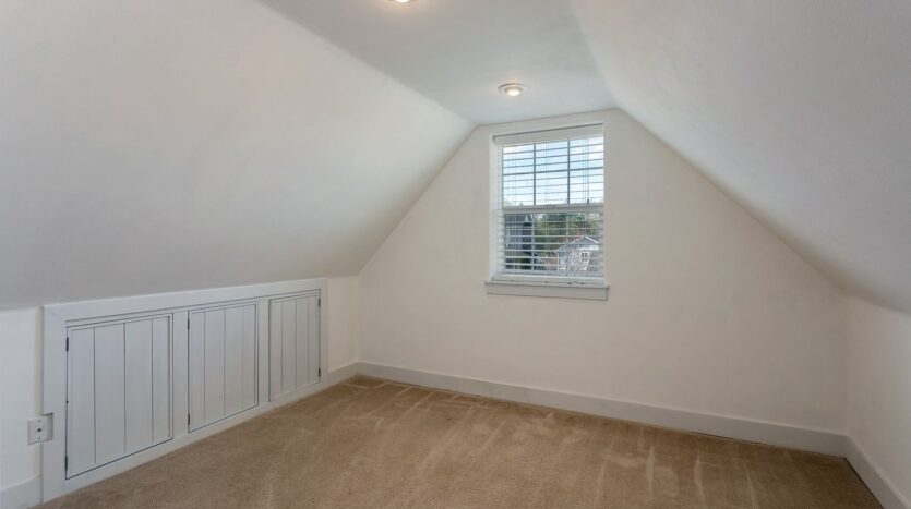 4715 Bedford Ave - Bellingham - Washington - 3 bed, 2.5 bath rental property