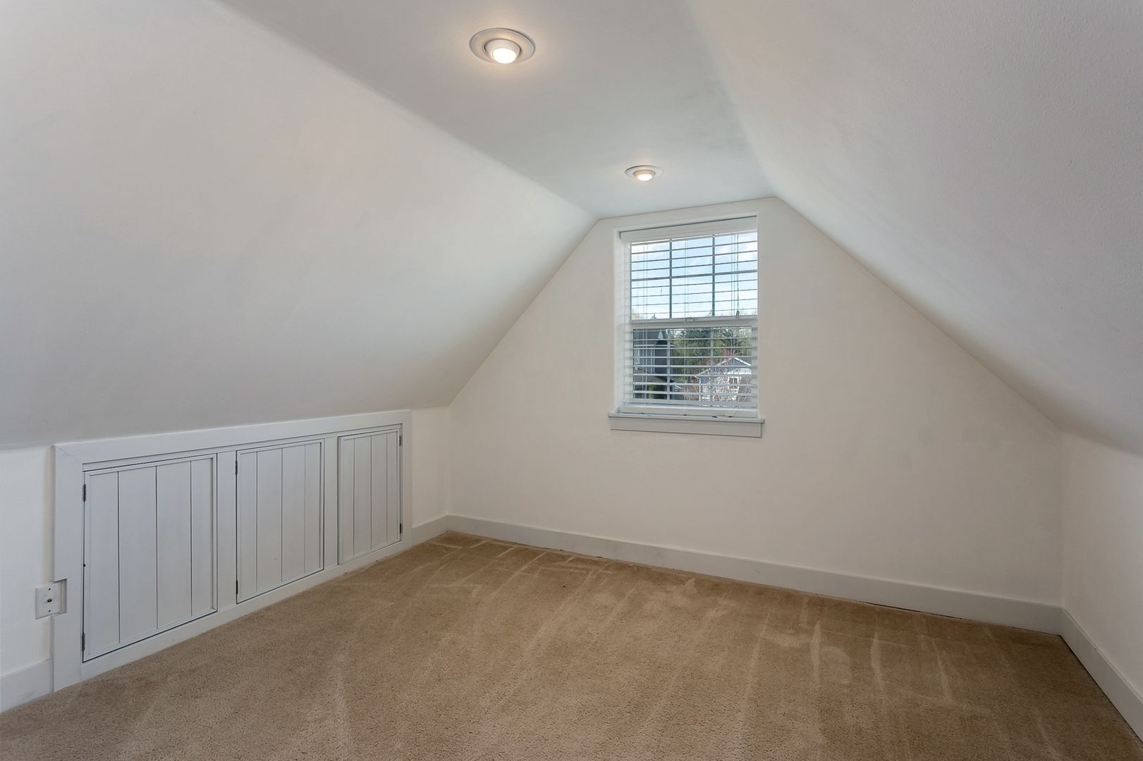 4715 Bedford Ave - Bellingham - Washington - 3 bed, 2.5 bath rental property