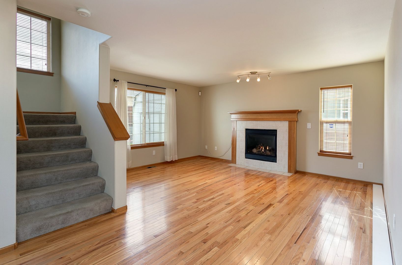 4715 Bedford Ave - Bellingham - Washington - 3 bed, 2.5 bath rental property