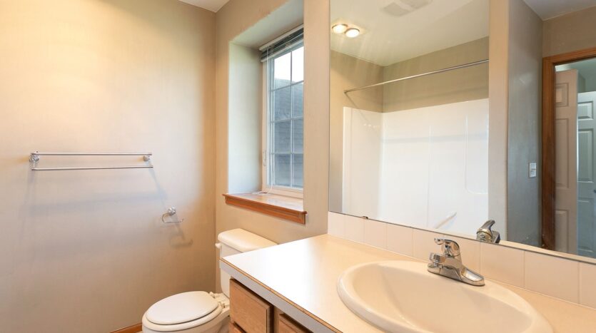 4715 Bedford Ave - Bellingham - Washington - 3 bed, 2.5 bath rental property