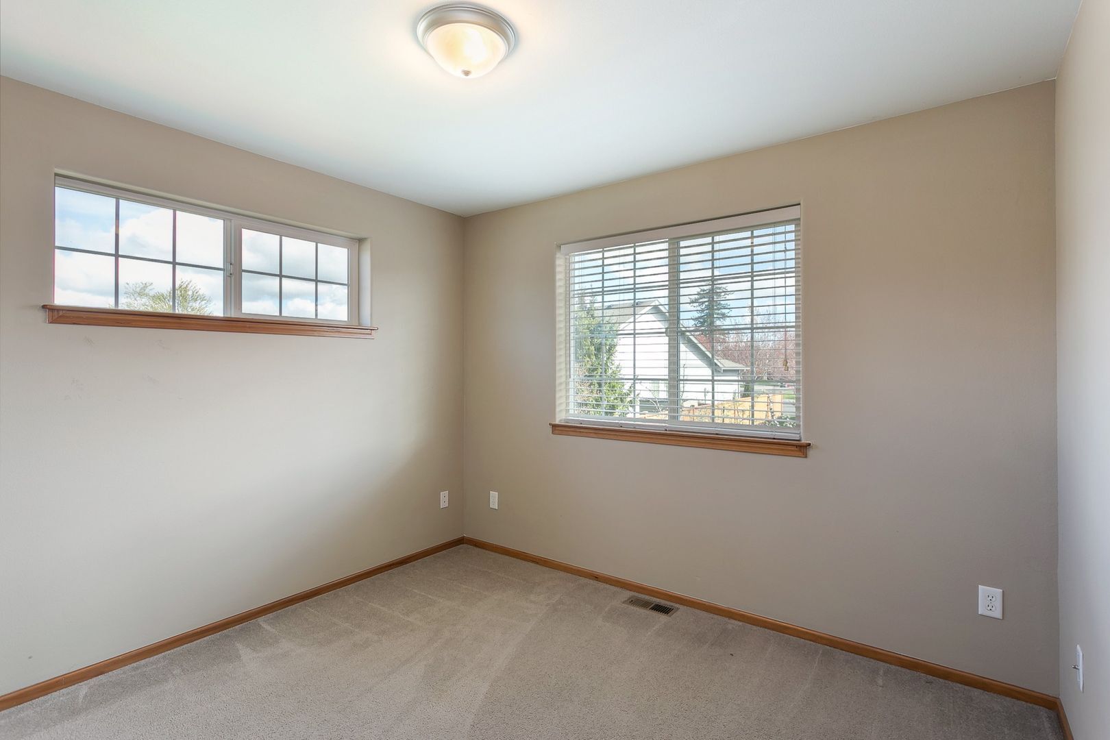 4715 Bedford Ave - Bellingham - Washington - 3 bed, 2.5 bath rental property