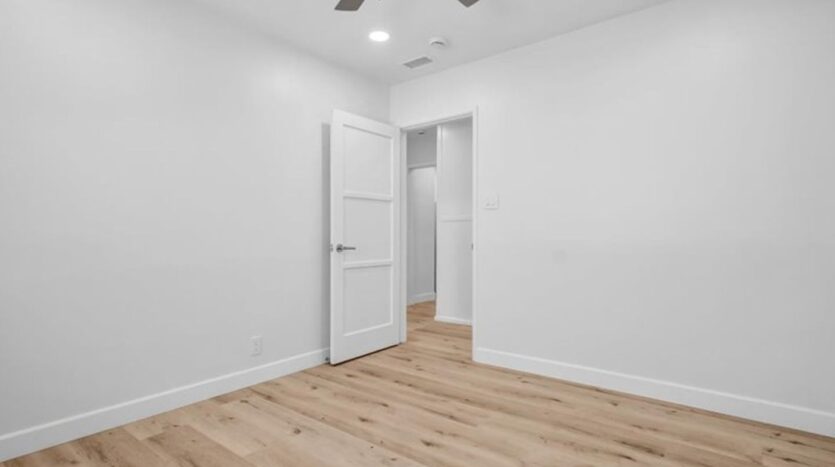 4847 Ocana Ave - Lakewood - California - 2 bed, 1 bath rental property