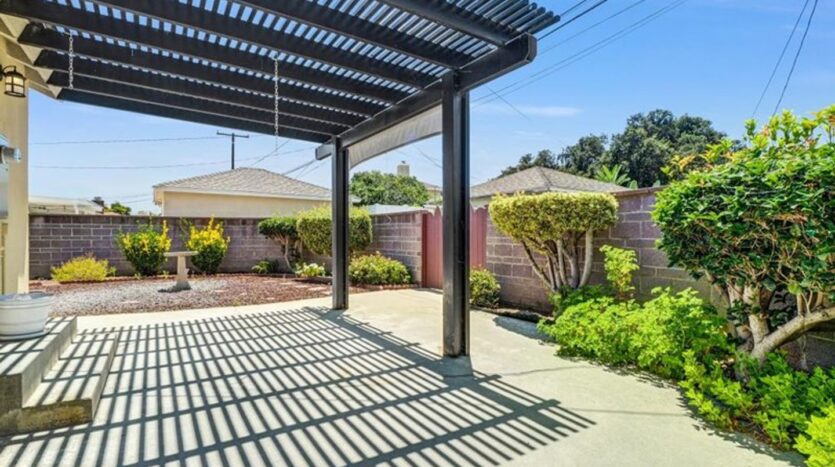 4847 Ocana Ave - Lakewood - California - 2 bed, 1 bath rental property