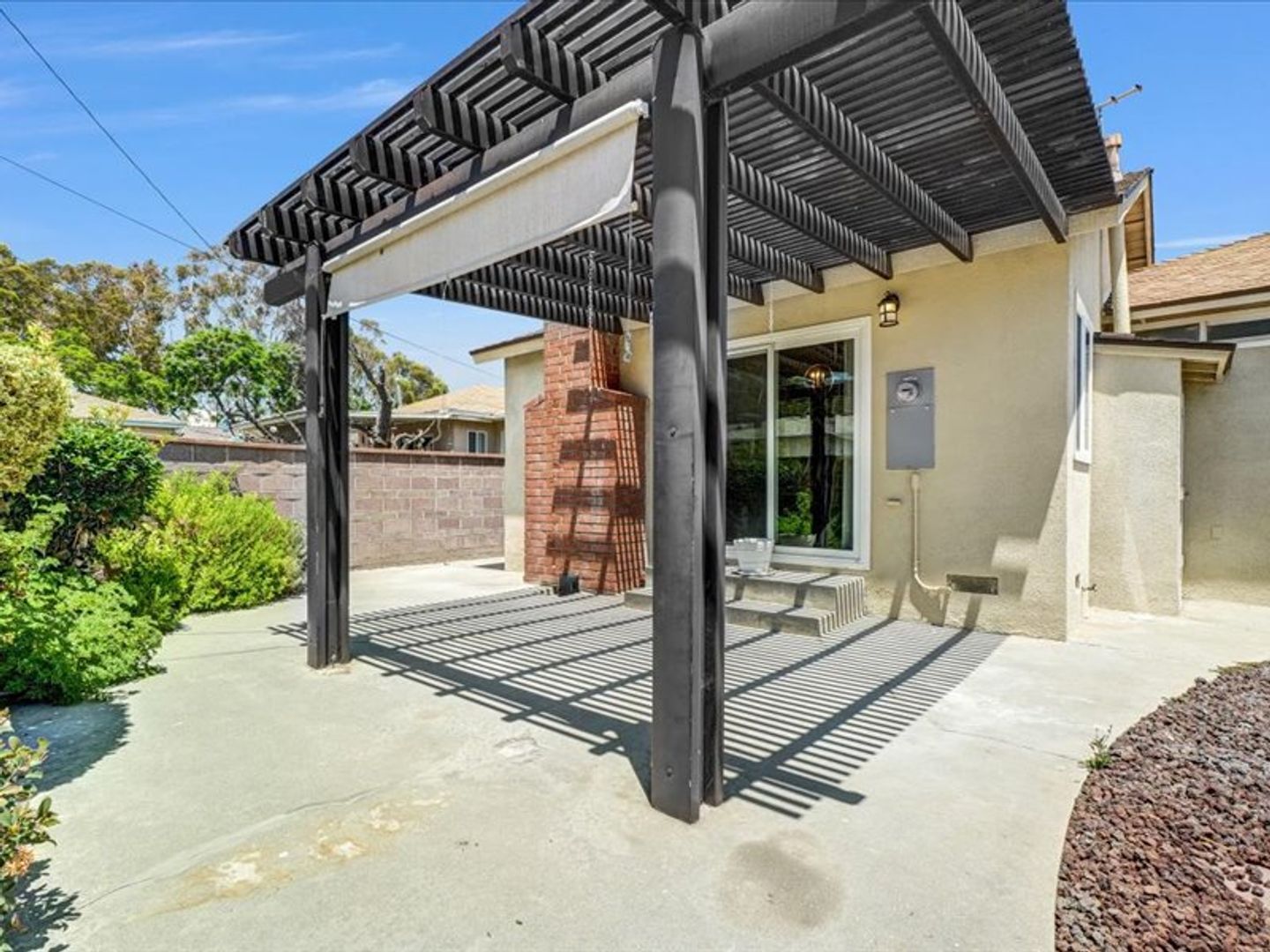 4847 Ocana Ave - Lakewood - California - 2 bed, 1 bath rental property