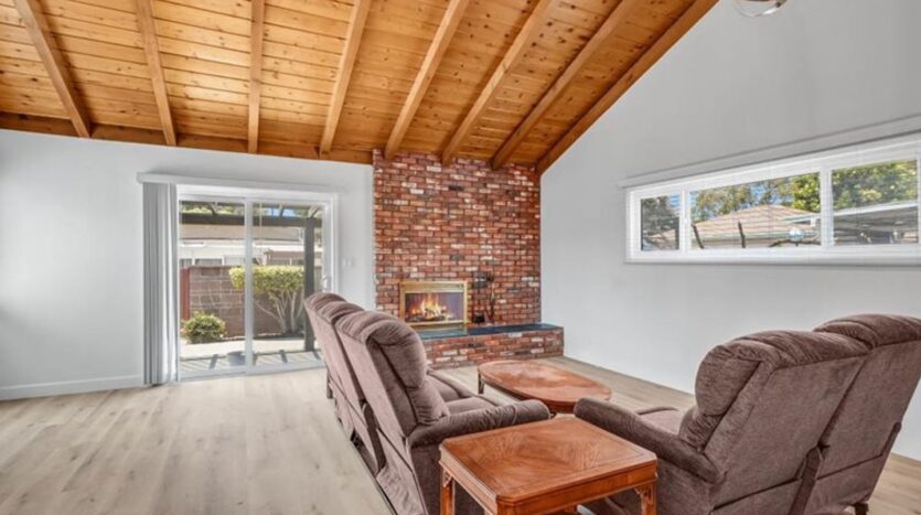 4847 Ocana Ave - Lakewood - California - 2 bed, 1 bath rental property
