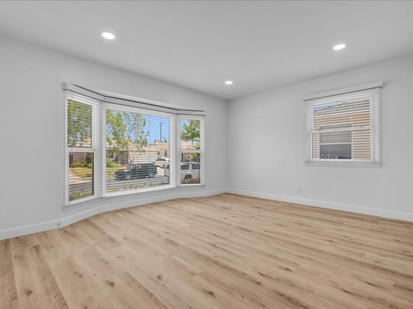 4847 Ocana Ave - Lakewood - California - 2 bed, 1 bath rental property