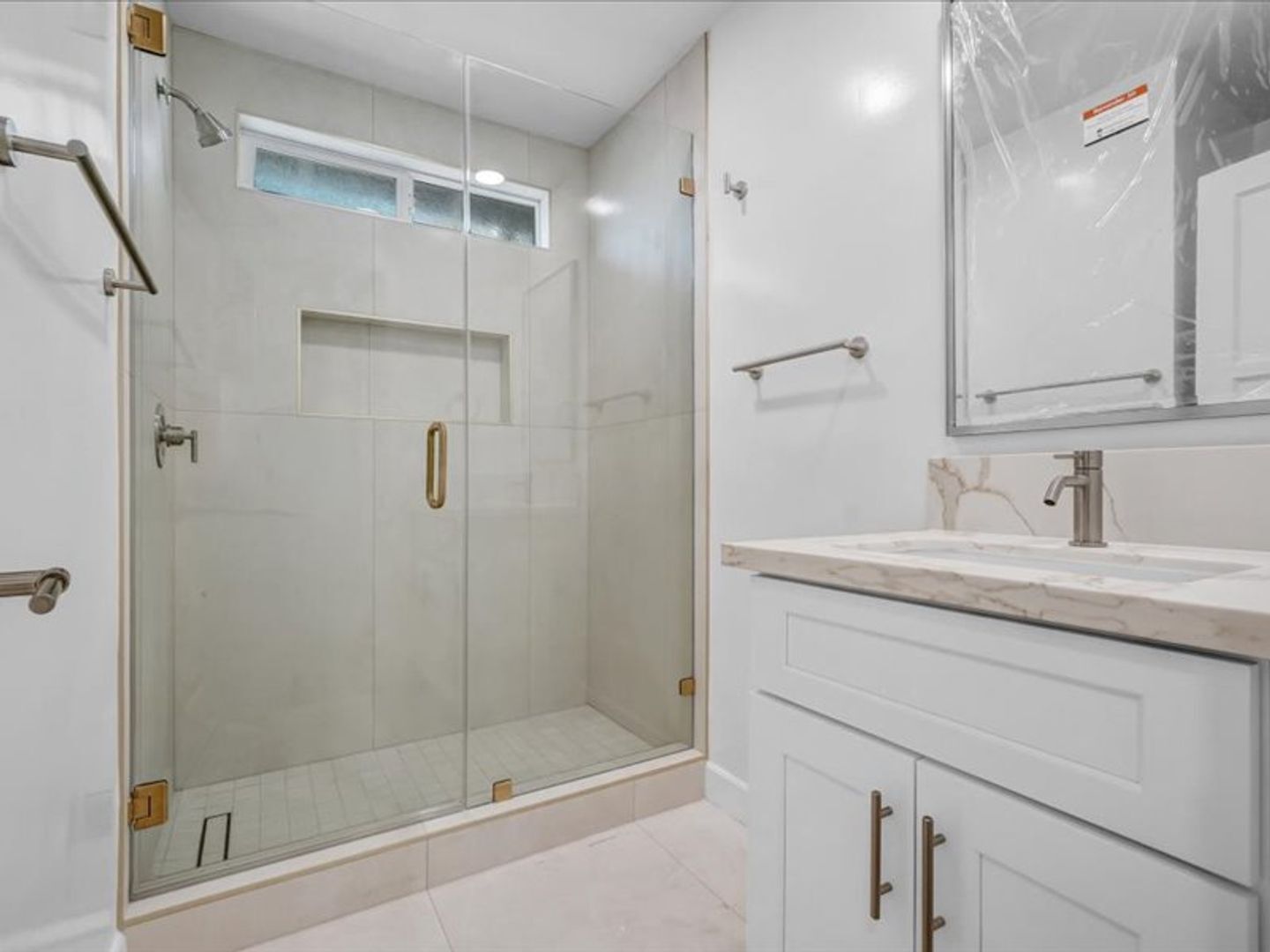4847 Ocana Ave - Lakewood - California - 2 bed, 1 bath rental property