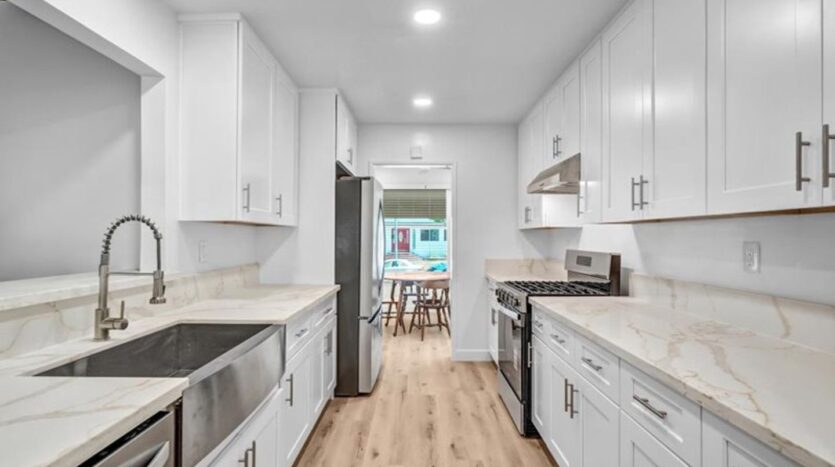 4847 Ocana Ave - Lakewood - California - 2 bed, 1 bath rental property