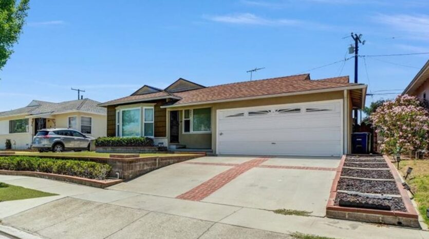 4847 Ocana Ave - Lakewood - California - 2 bed, 1 bath rental property