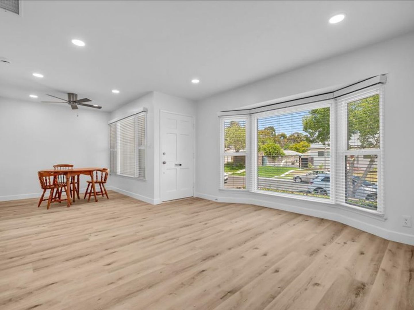 4847 Ocana Ave - Lakewood - California - 2 bed, 1 bath rental property