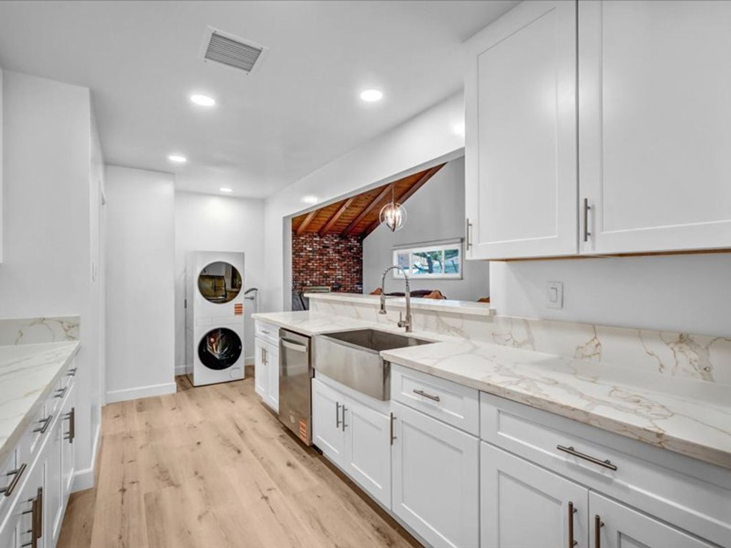 4847 Ocana Ave - Lakewood - California - 2 bed, 1 bath rental property