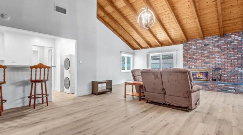 4847 Ocana Ave - Lakewood - California - 2 bed, 1 bath rental property