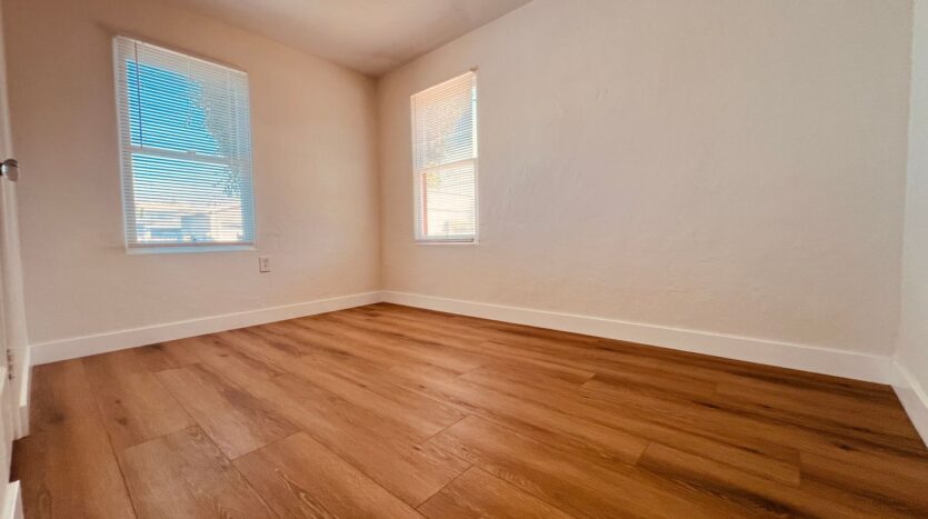 4995 Williams Ave - La Mesa - California - 2 bed, 1 bath rental property