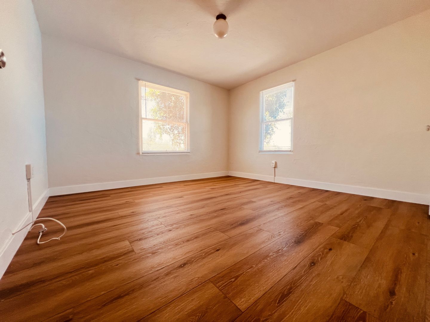 4995 Williams Ave - La Mesa - California - 2 bed, 1 bath rental property