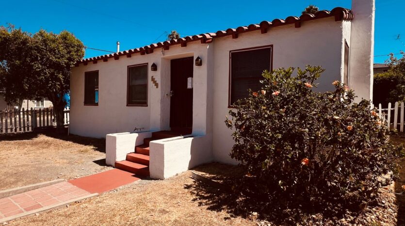4995 Williams Ave - La Mesa - California - 2 bed, 1 bath rental property