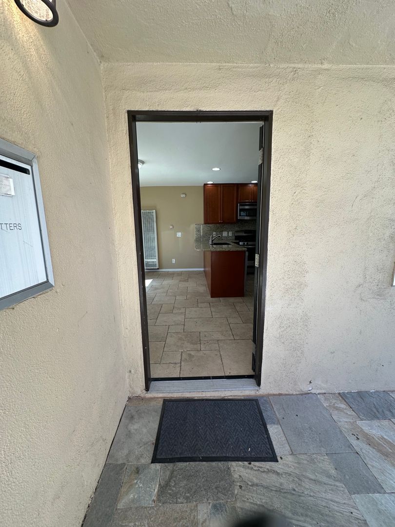 5065 W. Point Loma Blvd -D - San Diego - California - 1 bed, 1 bath rental property