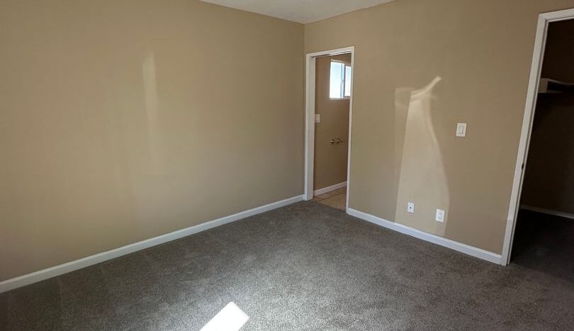 5065 W. Point Loma Blvd -D - San Diego - California - 1 bed, 1 bath rental property