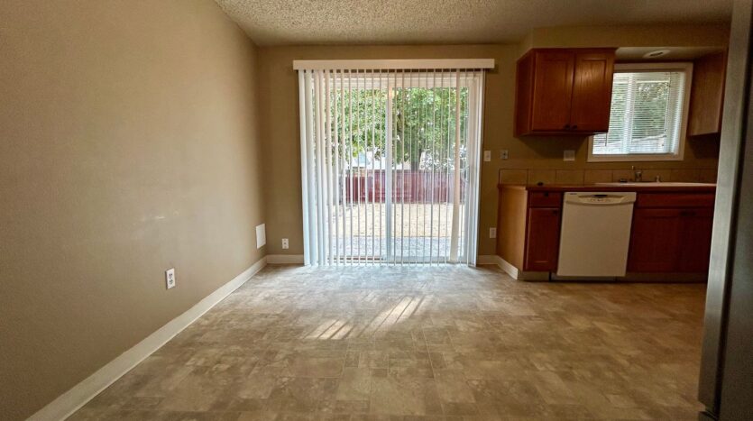 509-511 SE 110th Ave - Vancouver - Washington - 2 bed, 1 bath rental property