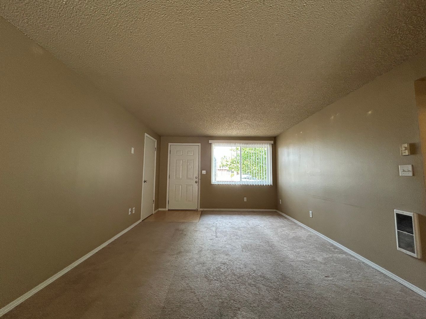 509-511 SE 110th Ave - Vancouver - Washington - 2 bed, 1 bath rental property