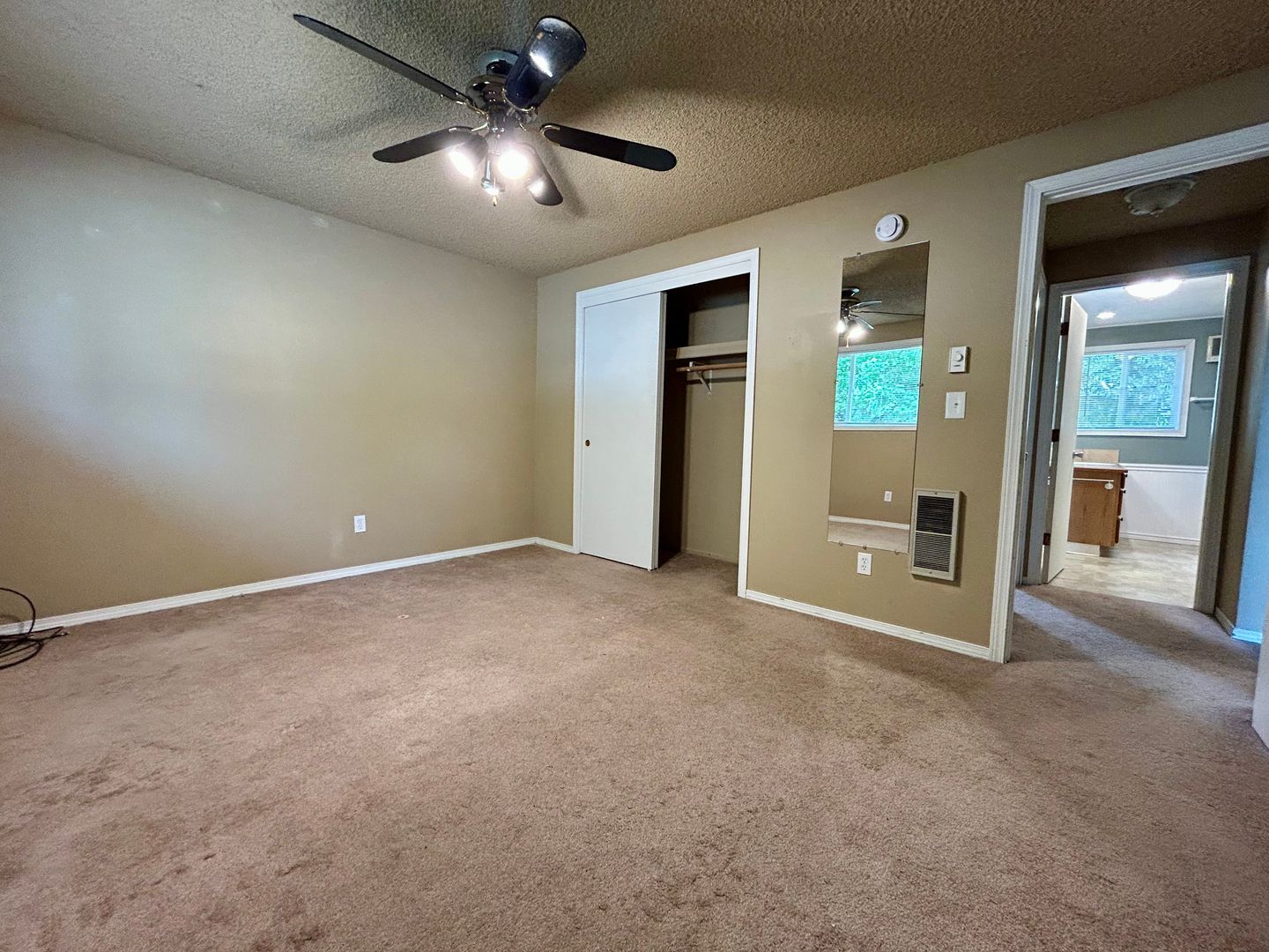 509-511 SE 110th Ave - Vancouver - Washington - 2 bed, 1 bath rental property
