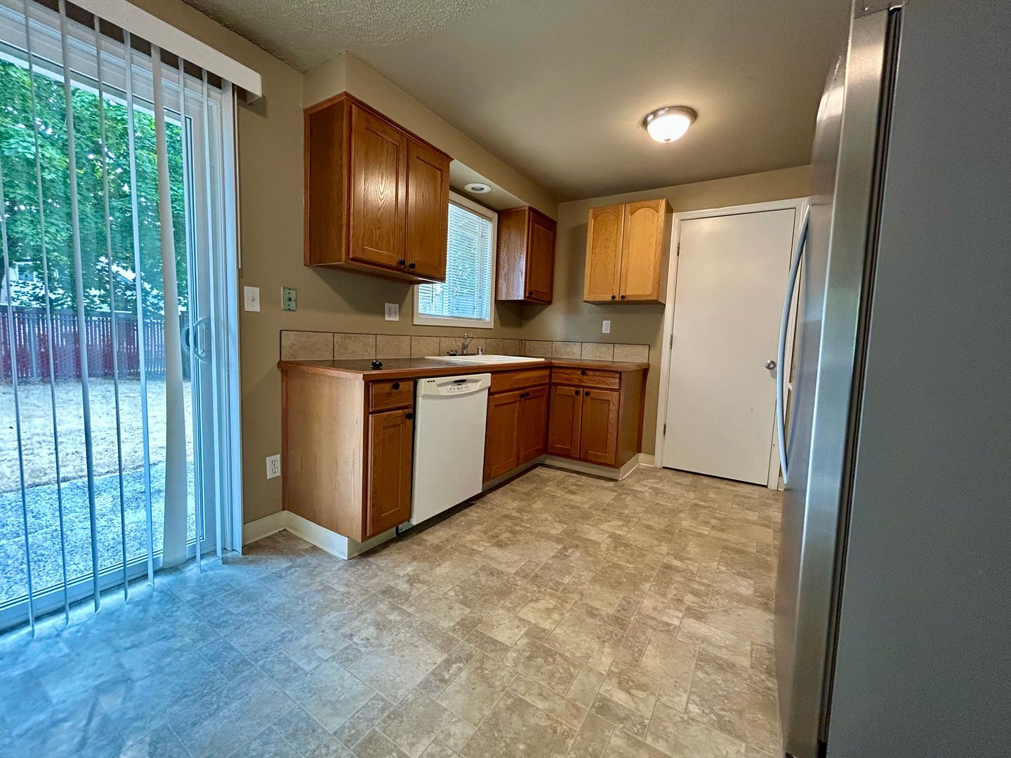 509-511 SE 110th Ave - Vancouver - Washington - 2 bed, 1 bath rental property
