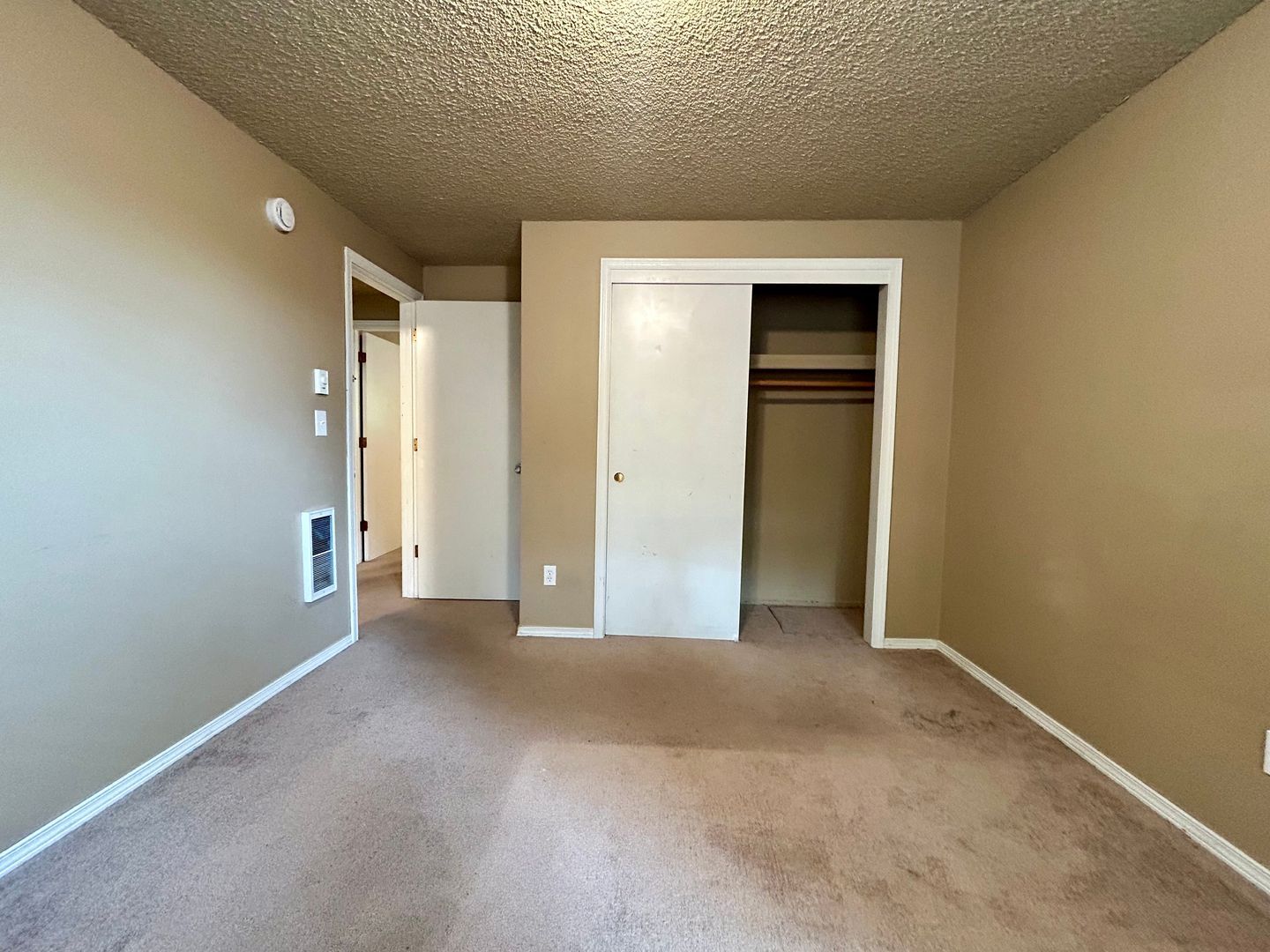 509-511 SE 110th Ave - Vancouver - Washington - 2 bed, 1 bath rental property