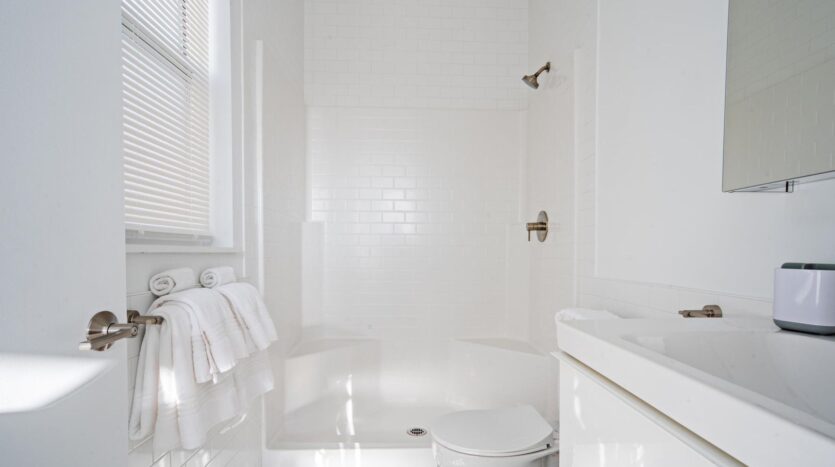 5304 San Pablo Ave APT B - Oakland - California - 2 bed, 2.5 bath rental property