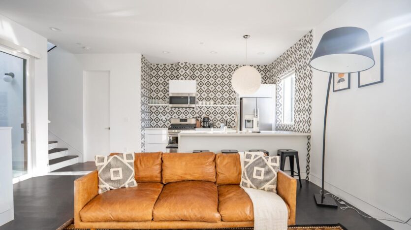 5304 San Pablo Ave APT B - Oakland - California - 2 bed, 2.5 bath rental property