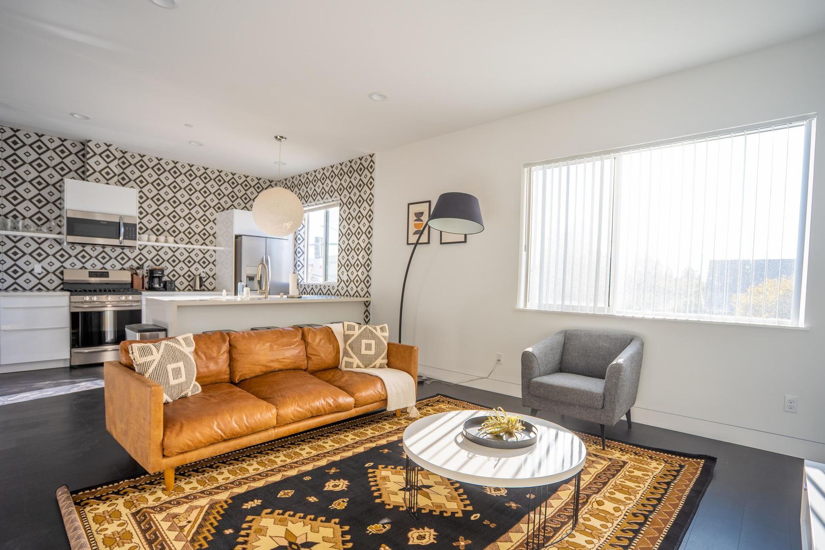 5304 San Pablo Ave APT B - Oakland - California - 2 bed, 2.5 bath rental property