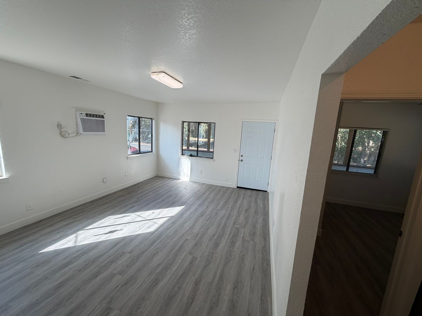 535 N Harbor Blvd  - West Sacramento - California - 3 bed, 2 bath rental property