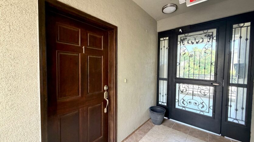 5625 Farmdale, #1 - Los Angeles - California - 3 bed, 2.5 bath rental property