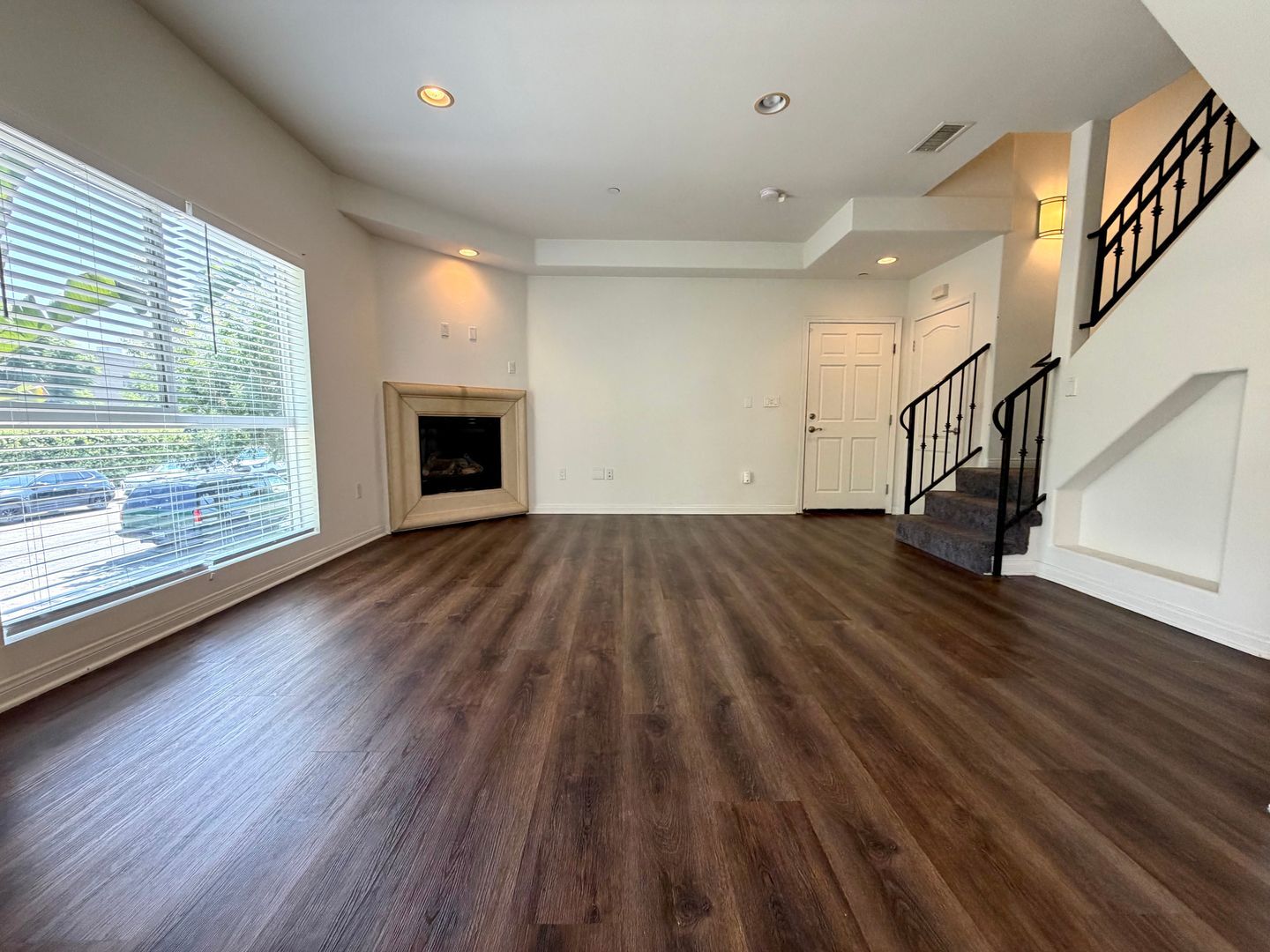 5625 Farmdale, #1 - Los Angeles - California - 3 bed, 2.5 bath rental property