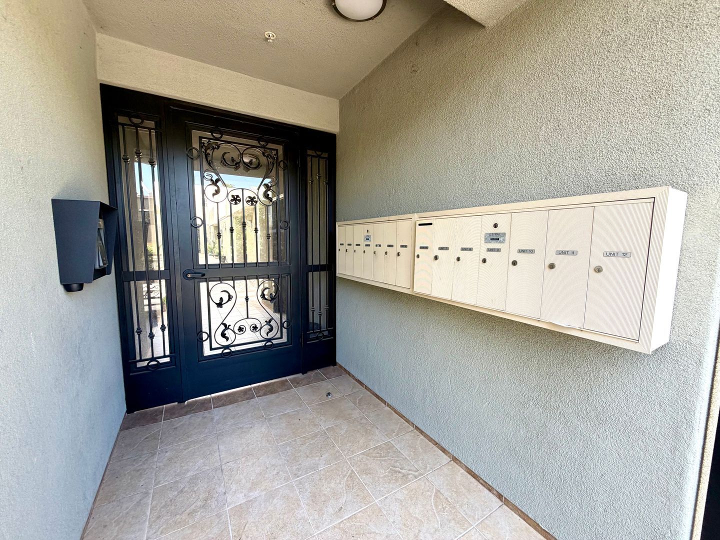 5625 Farmdale, #1 - Los Angeles - California - 3 bed, 2.5 bath rental property