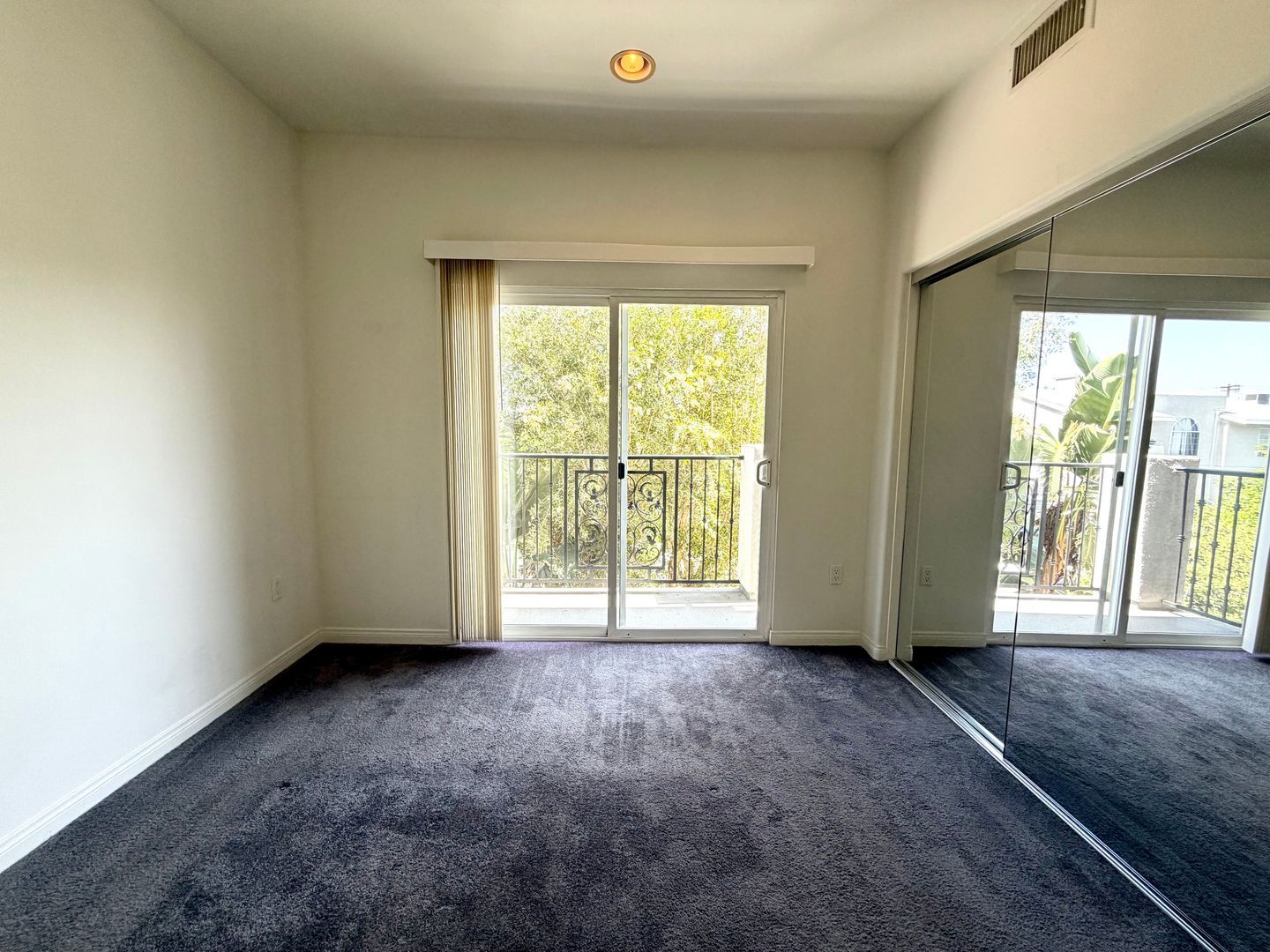 5625 Farmdale, #1 - Los Angeles - California - 3 bed, 2.5 bath rental property