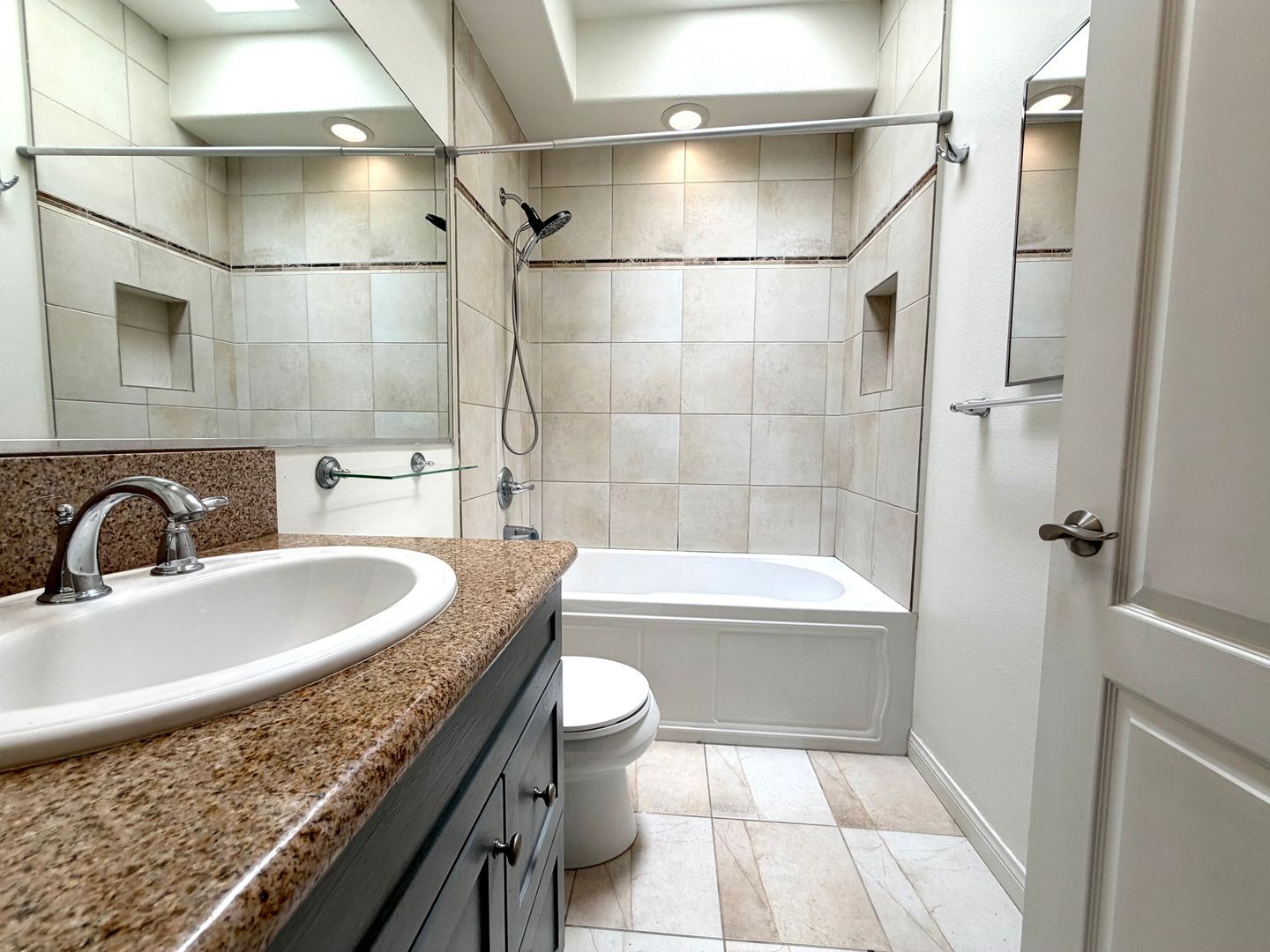 5625 Farmdale, #1 - Los Angeles - California - 3 bed, 2.5 bath rental property