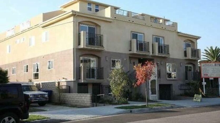 5625 Farmdale, #1 - Los Angeles - California - 3 bed, 2.5 bath rental property