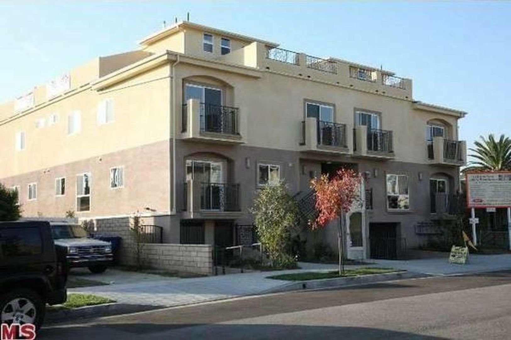5625 Farmdale, #1 - Los Angeles - California - 3 bed, 2.5 bath rental property