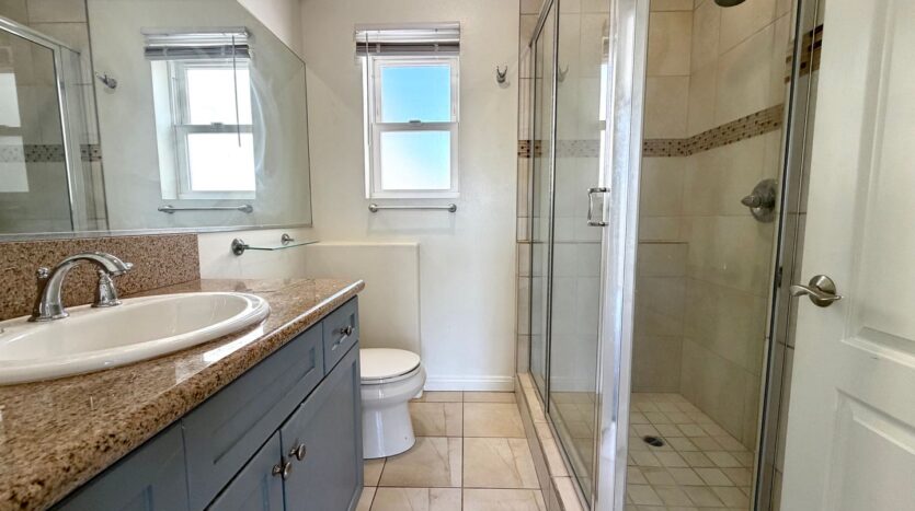 5625 Farmdale, #1 - Los Angeles - California - 3 bed, 2.5 bath rental property