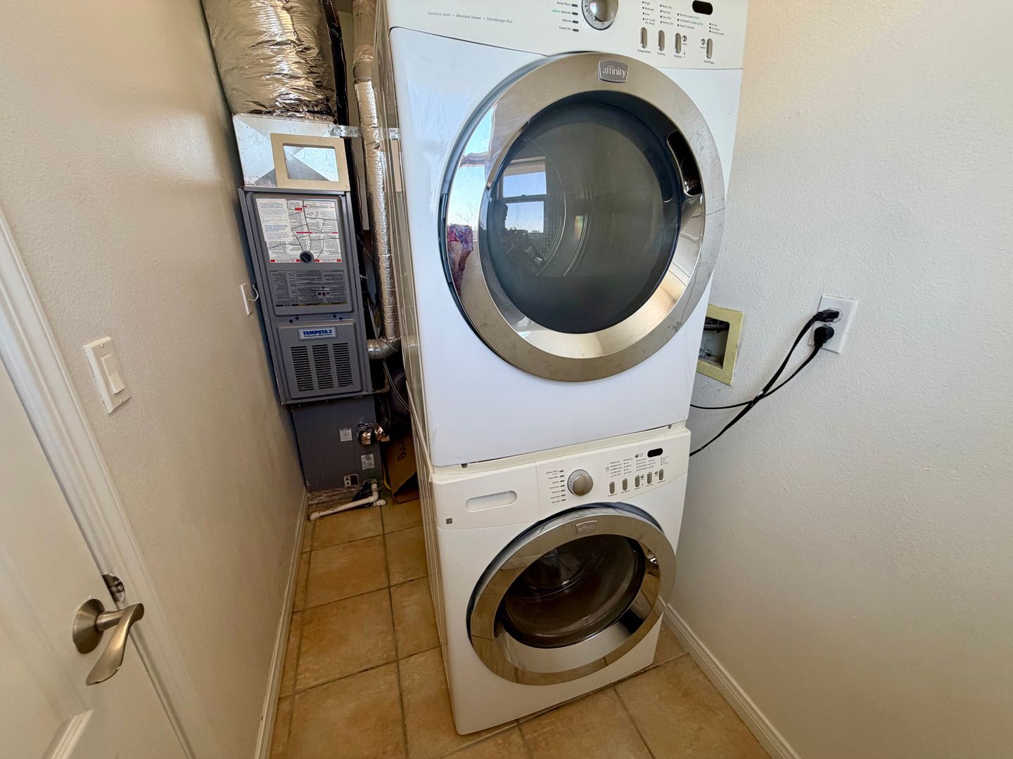 5625 Farmdale, #1 - Los Angeles - California - 3 bed, 2.5 bath rental property