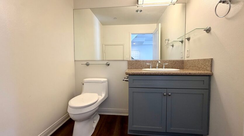 5625 Farmdale, #1 - Los Angeles - California - 3 bed, 2.5 bath rental property