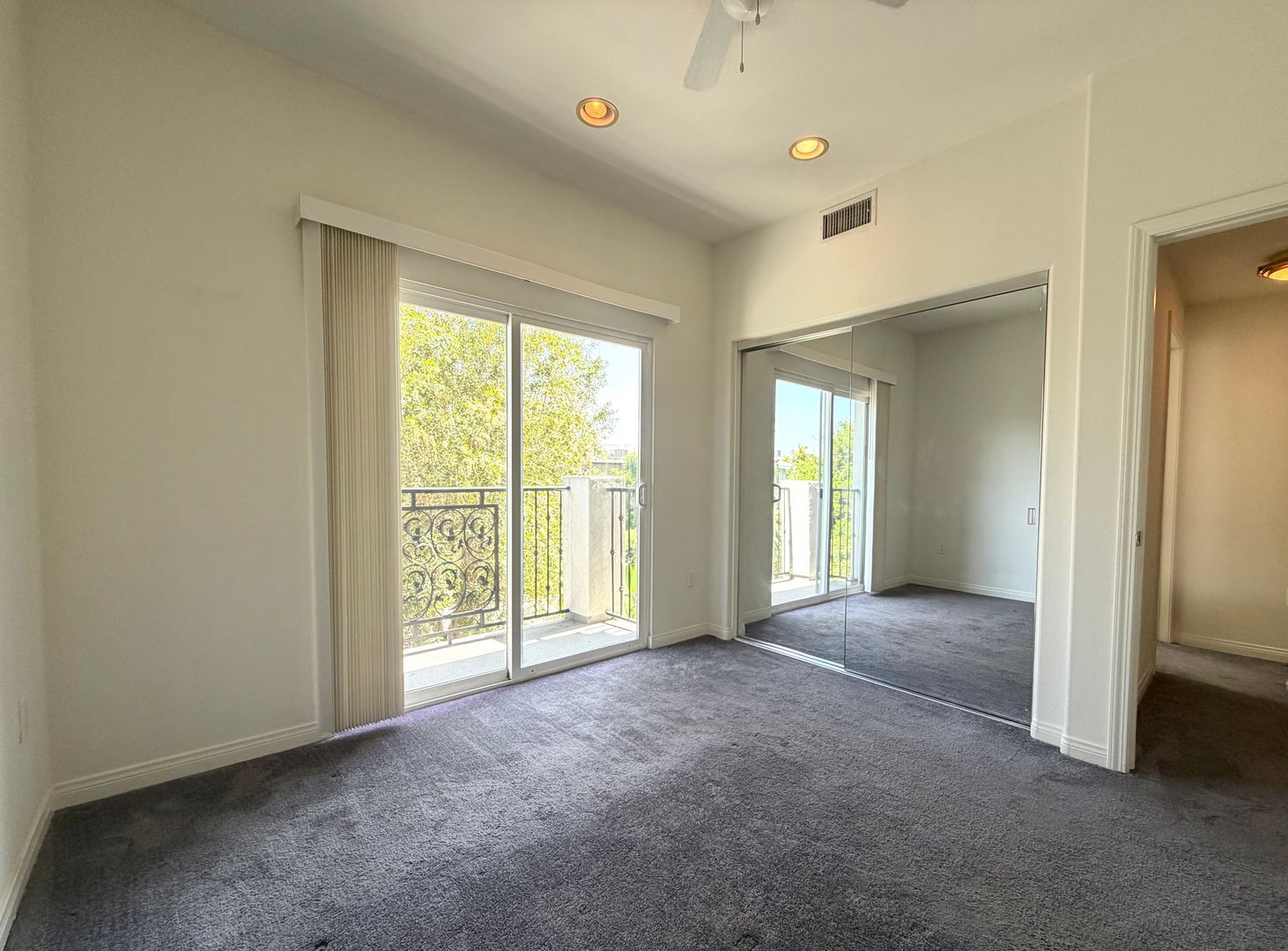 5625 Farmdale, #1 - Los Angeles - California - 3 bed, 2.5 bath rental property