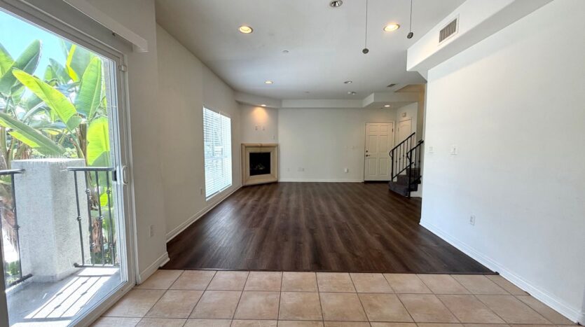 5625 Farmdale, #1 - Los Angeles - California - 3 bed, 2.5 bath rental property