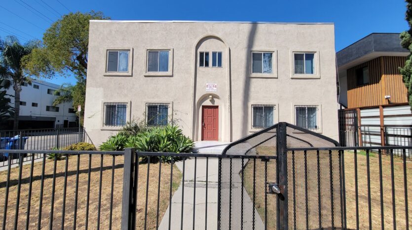 5671-5677 La Mirada Ave. - Los Angeles - California - 1 bed, 1 bath rental property