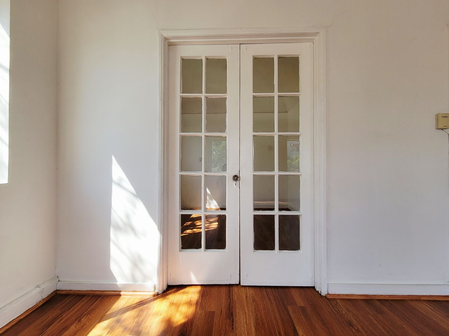 5671-5677 La Mirada Ave. - Los Angeles - California - 1 bed, 1 bath rental property