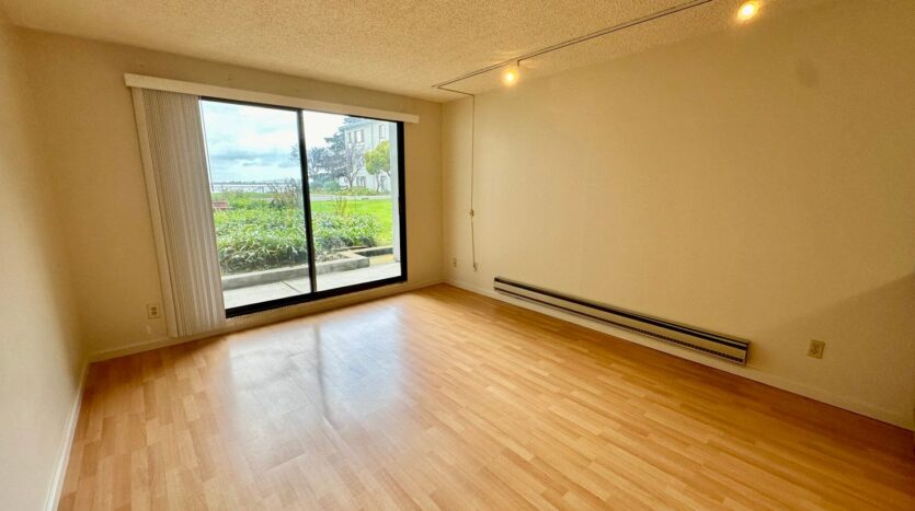 6 Commodore Drive #226 - Emeryville - California - 1 bed, 1 bath rental property