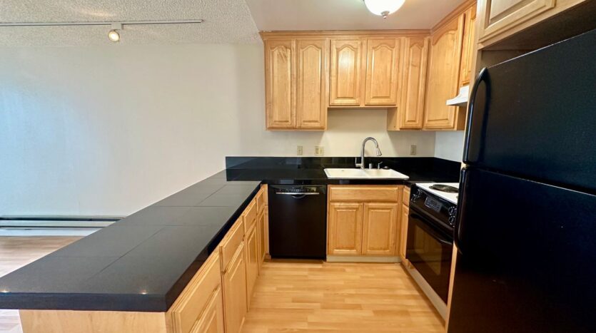 6 Commodore Drive #226 - Emeryville - California - 1 bed, 1 bath rental property