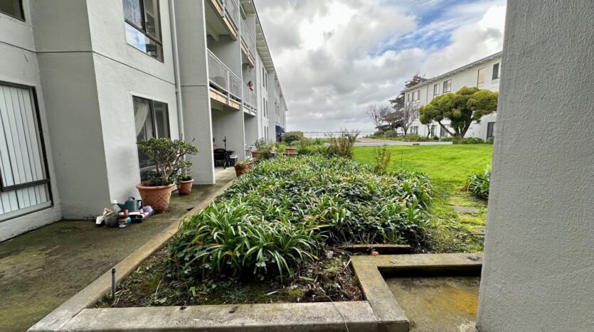 6 Commodore Drive #226 - Emeryville - California - 1 bed, 1 bath rental property