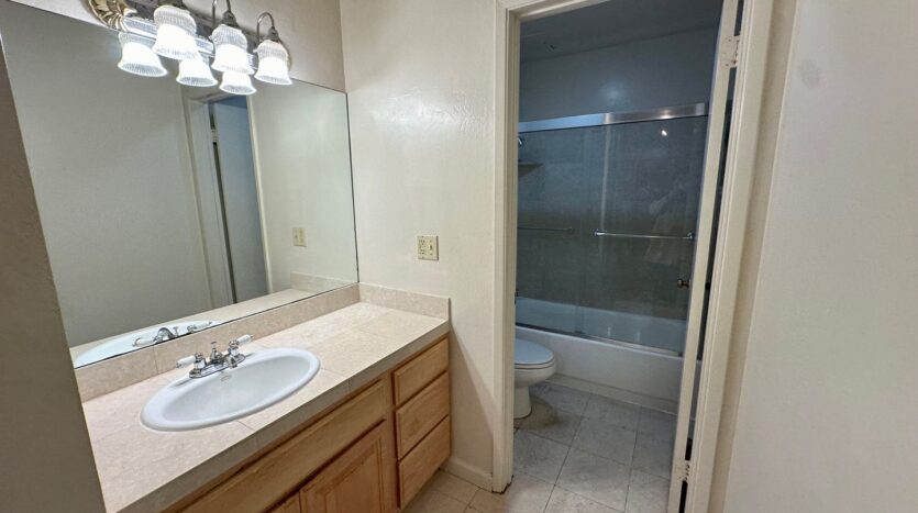 6 Commodore Drive #226 - Emeryville - California - 1 bed, 1 bath rental property