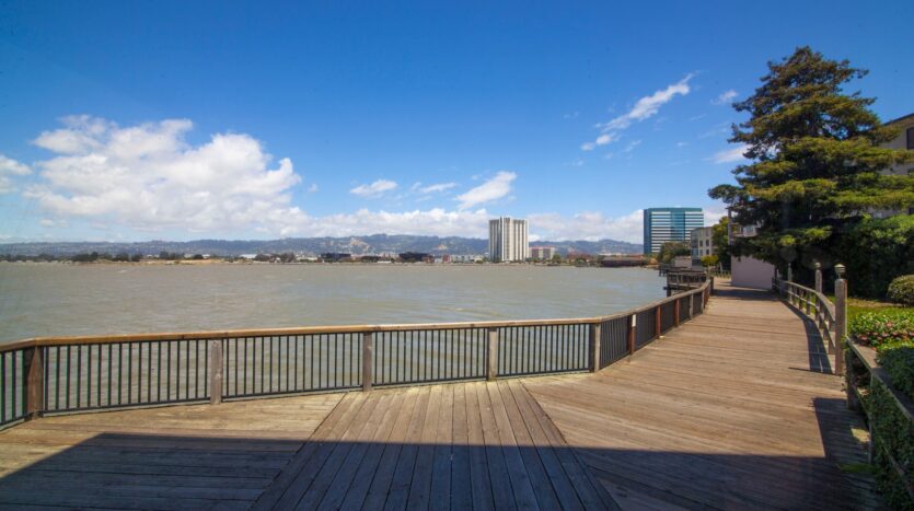 6 Commodore Drive #226 - Emeryville - California - 1 bed, 1 bath rental property